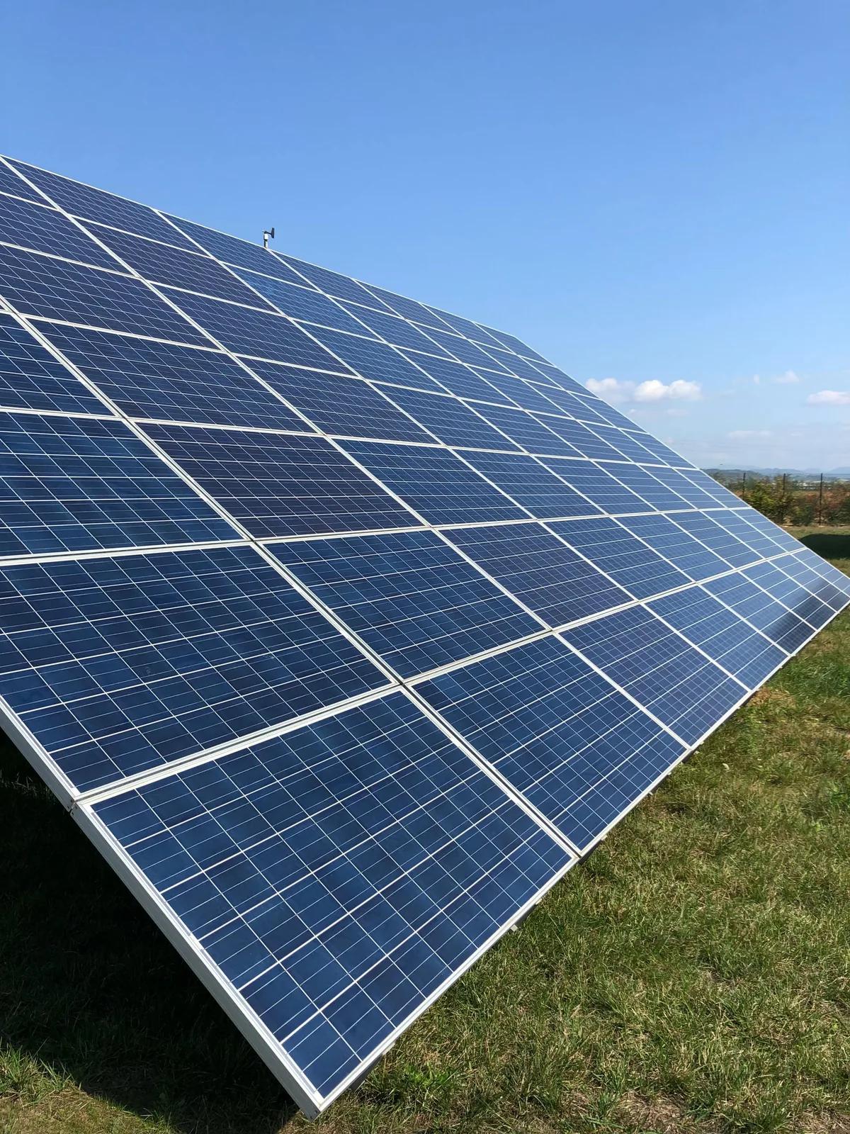 Paneles solares fotovoltaicos para generación de energía