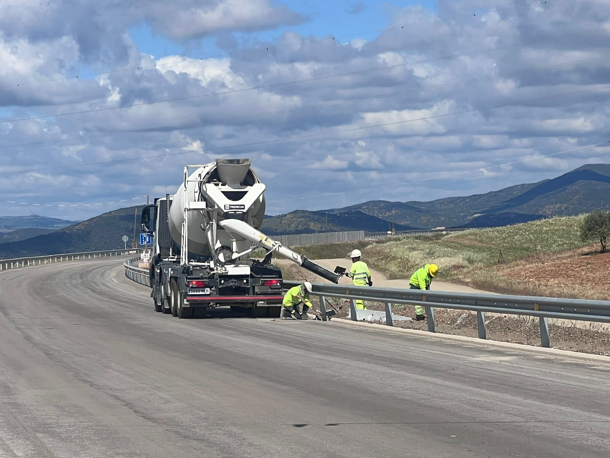 ASESORAMIENTO Y LA COORDINACIÓN EN MATERIA DE SEGURIDAD Y SALUD RELATIVO A LAS OBRAS DE CONSTRUCCIÓN EN LA DEMARCACIÓN DE CARRETERAS DEL ESTADO EN EXTREMADURA.